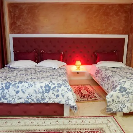 Hotel Lindi 3*