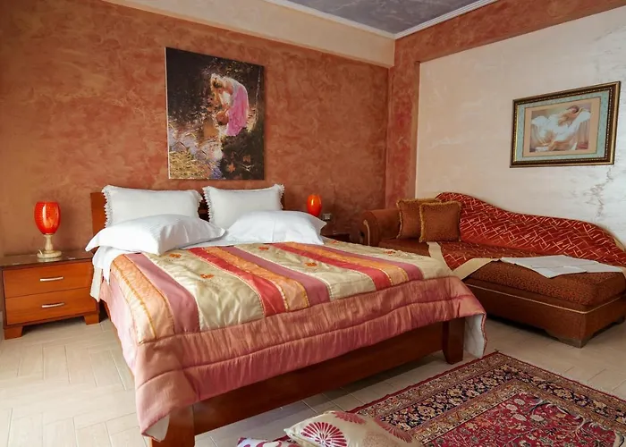 Lindi 3* Sarandë