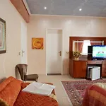 Hotel Lindi 3*